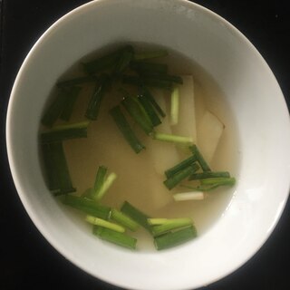 小葱とジャガイモの味噌汁